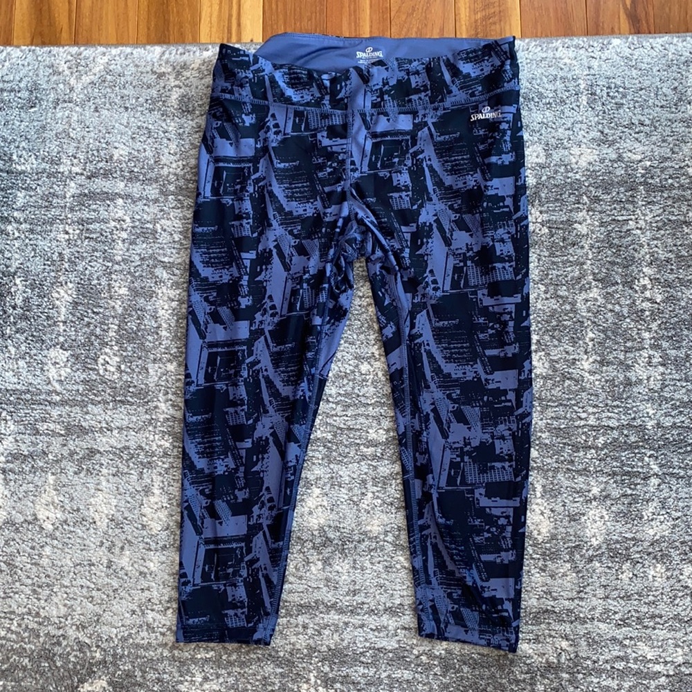 Women’s Spalding Capri Print Leggings Large